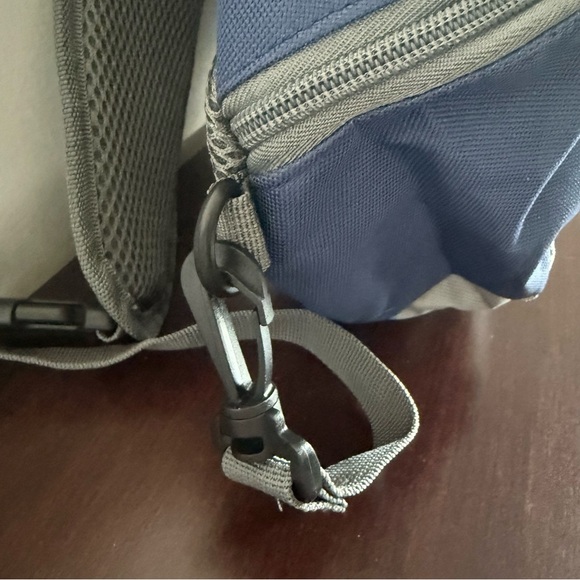 Disney Cruise Line Castaway Club Crossbody Backpack Bag 🚢 - Picture 4 of 8